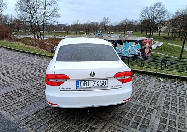 Skoda Superb cena 37600 przebieg: 202000, rok produkcji 2014 z Toszek małe 37